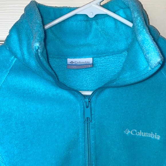 Women’s Columbia Fleece Jacket - Picture 2 of 3